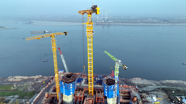 20231124359444.jpg R4300-200立异型结构塔机 (2)_副本.jpg